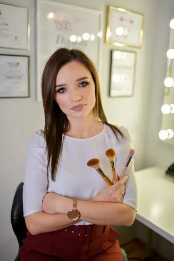 Monika Majcherczyk MAKEUP & ESTETIC COSMETOLOGY